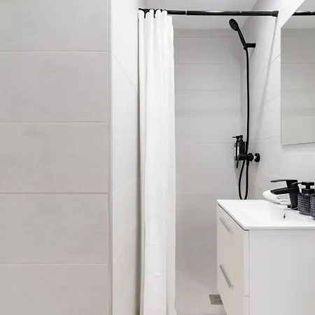 Arena One Apartament *